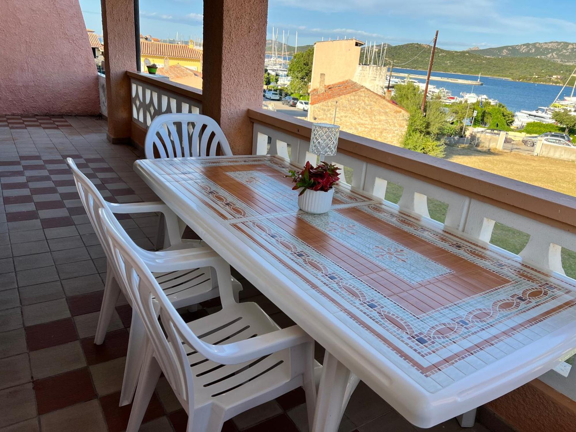 Appartamento Con Vista In Costa Smeralda Каниджоне Екстериор снимка