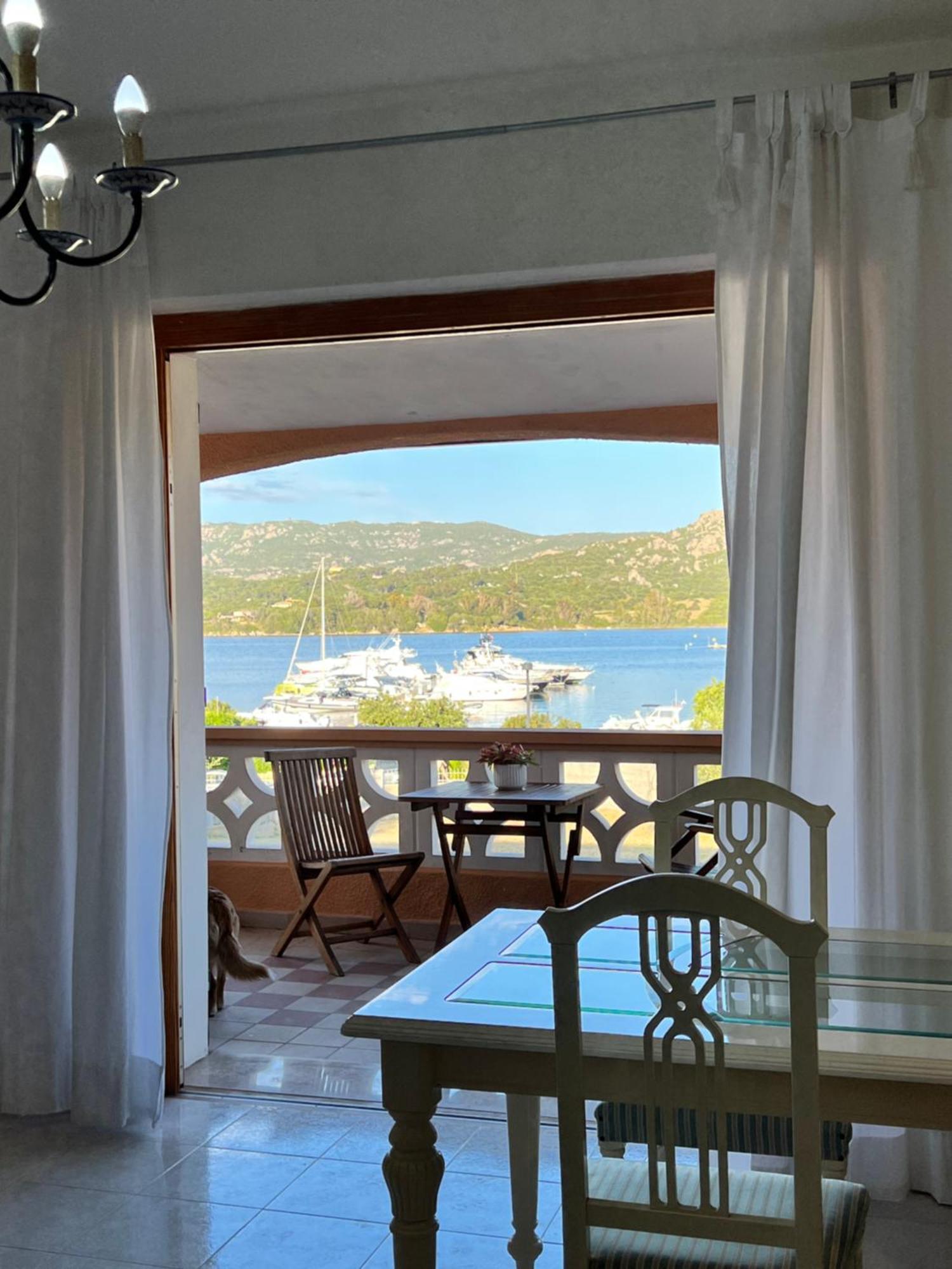 Appartamento Con Vista In Costa Smeralda Каниджоне Екстериор снимка